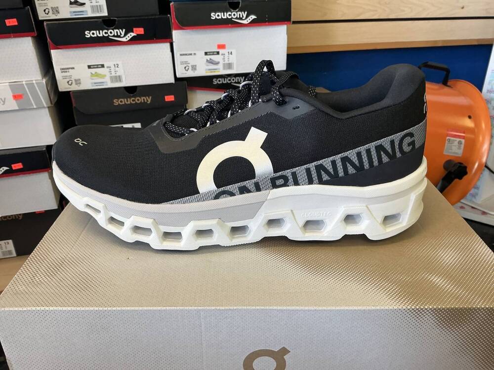 NEW ON cloudmonster 2 in black/forest